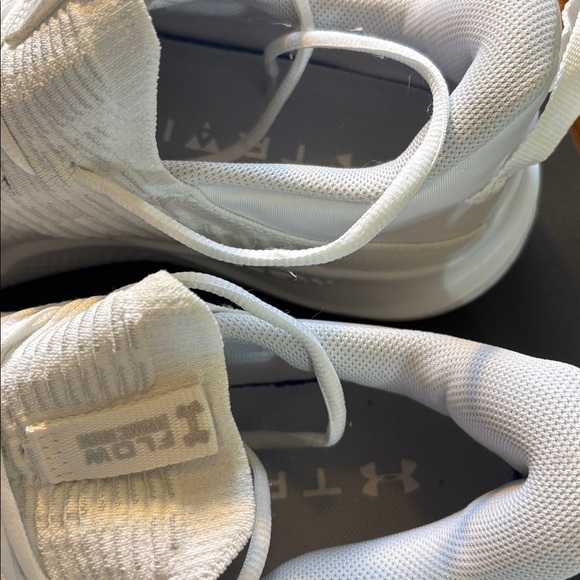 Under Armour White Athletic Sneakers 12 flow - Picture 4 of 6